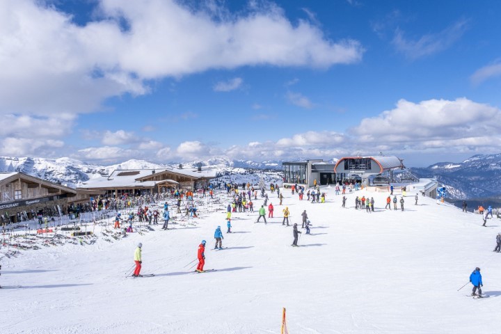 Skifahren auf der Steinplatte in Waidring