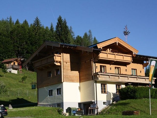 Ferienwohnung Berg-Smaragd (4-7 Personen) in Waidring im Sommer