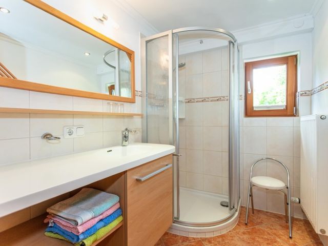 stulrich-ferienwohnung-unterkunft-badezimmer-2.jpg