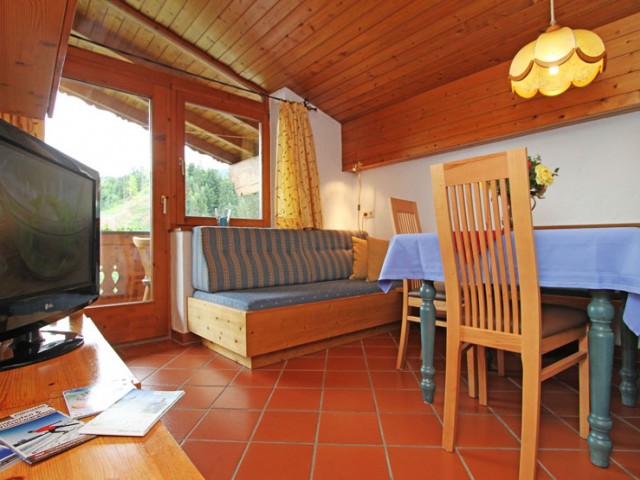 Ferienhaus & Ferienwohnungen Joel